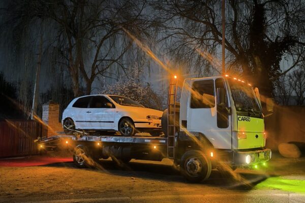 1787860139146 servicio transporte de vehiculos en la noche por gruas brunetti